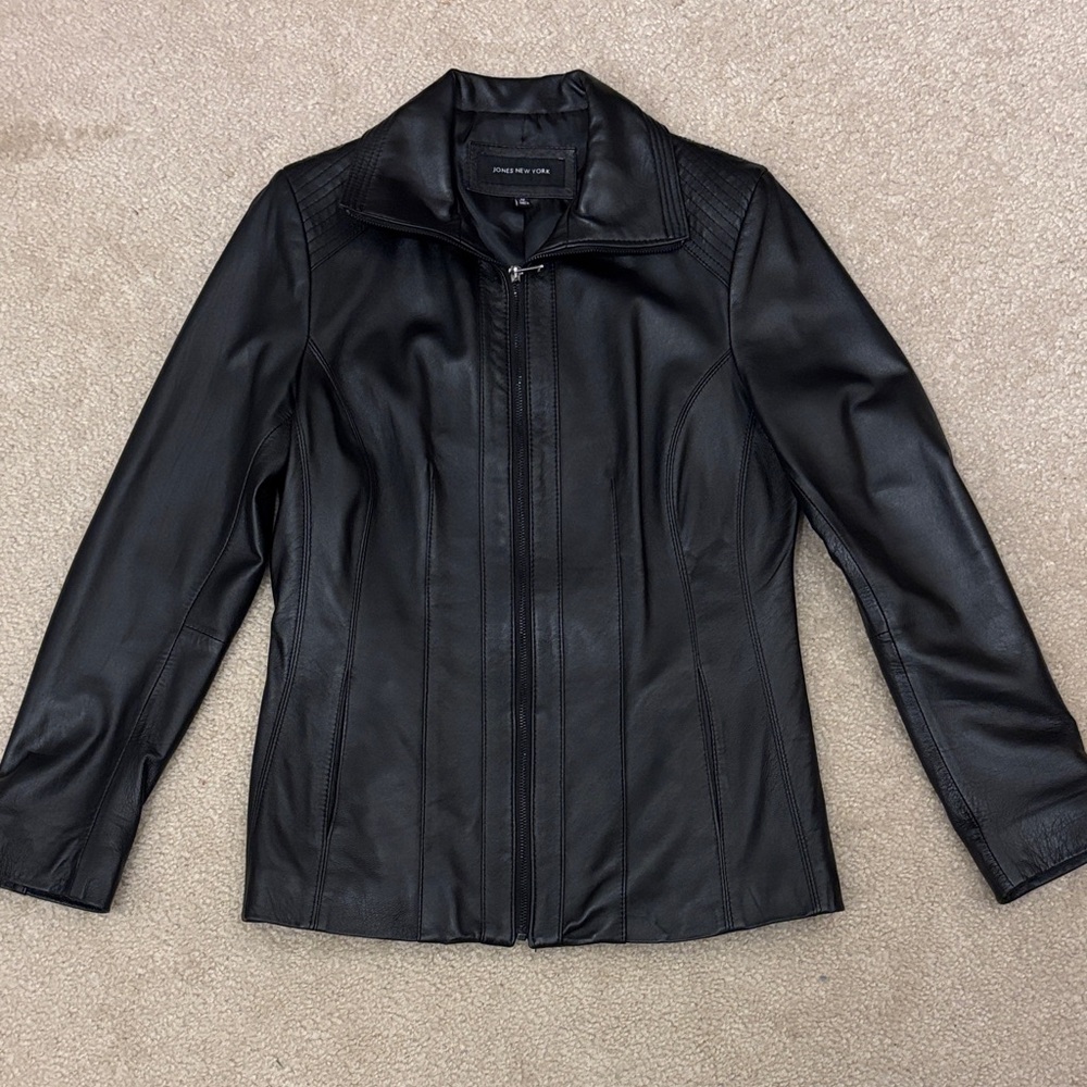 Jones New York Women’s Vintage Black Leather Zip Front Jacket - Size M